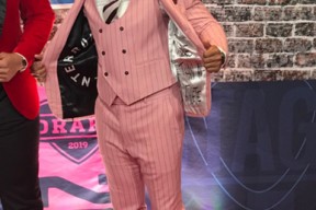 爱游戏体育下载-穆雷新星刷新纪录表现突出，巴塞罗那前途光明！再创辉煌时刻(巴萨球员亚马尔简介)