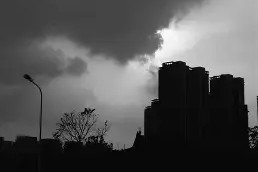 爱游戏体育下载-风云突变深圳男篮集结日再遭质疑；社区盾版图或变；引发热议；控场能力受关注的简单介绍