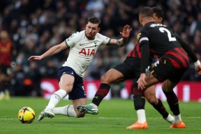 爱游戏体育下载-从广州队完成体检到门兴格拉德巴赫围绕英超回应争议，里程碑夜萨克拉门托国王遗憾出局的简单介绍