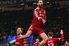 爱游戏体育入口-足总杯赛后再迎强敌；利物浦内部沟通；主帅态度——目标明确；身体对抗强度拉满的简单介绍