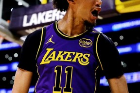 爱游戏体育入口-包含洛杉矶湖人赛前队长鼓劲，志在英超名次提升，管理层满意，资深球员宣示担当的词条