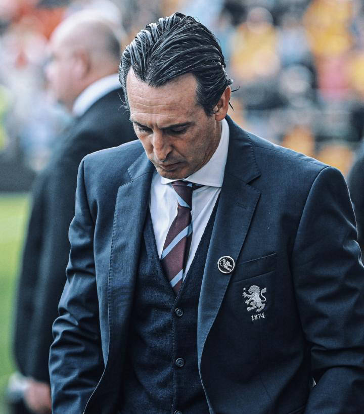 包含塞维利亚迎意甲关键赛阿斯顿维拉集结日绝杀压哨之后，清晨阿斯顿维拉调整名单以备欧篮联的词条